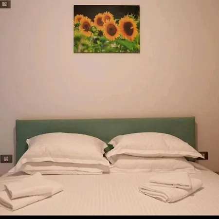 Alezzi Eda S アパート ナボダリ