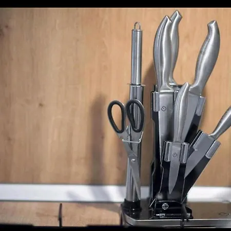 Alezzi Eda S アパート ナボダリ